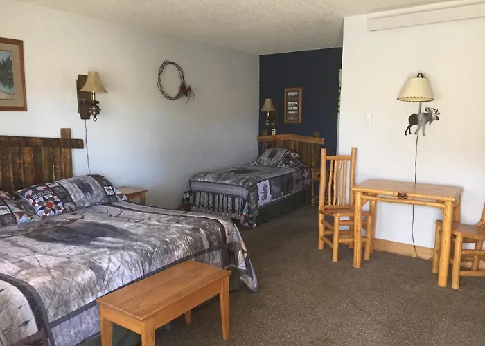 Hotel Rocky Mountain 2*