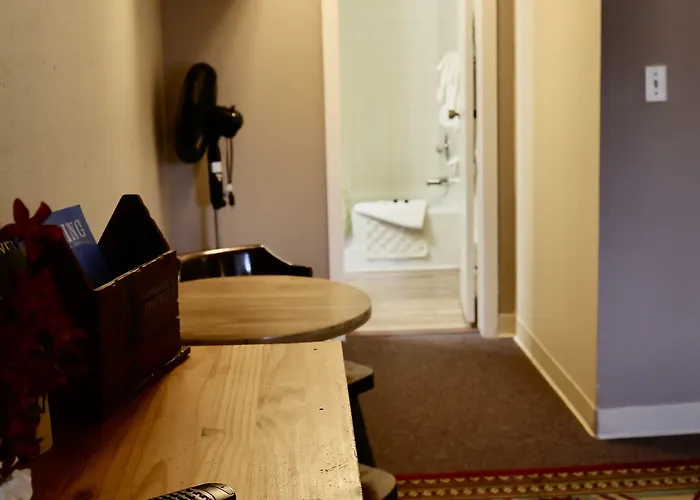 Hotel Rocky Mountain 2*