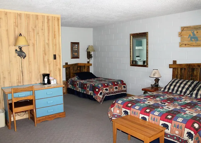 Hotel Rocky Mountain 2*